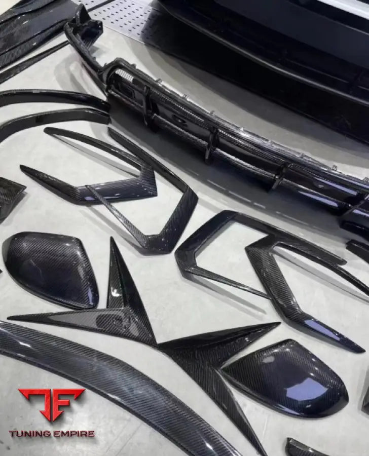 Lamborghini Urus 2018 + Carbon Body Kit