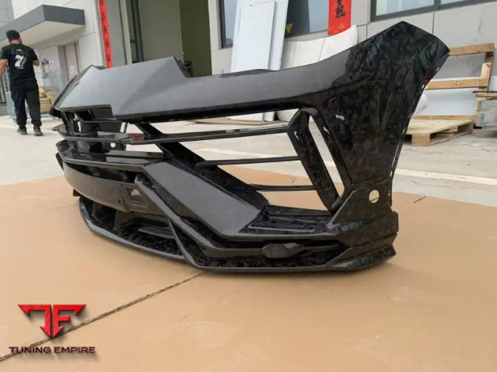 LAMBORGHINI URUS 2018 to URUS S PERFORMANTE CONVERSION FORGED CARBON BODY KIT