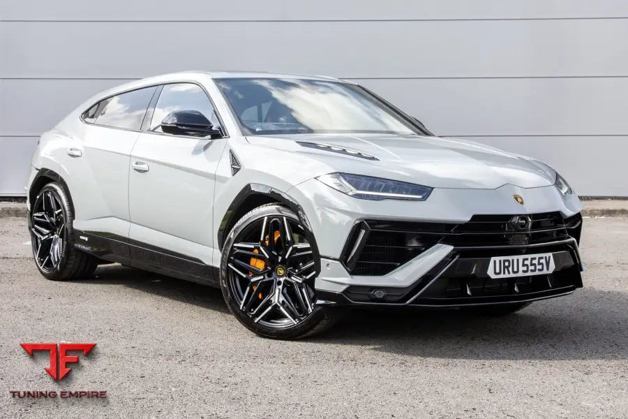 LAMBORGHINI URUS BODY KIT 2017Y+