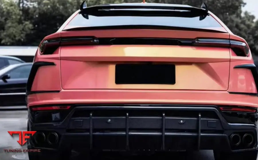 LAMBORGHINI URUS BODY KIT