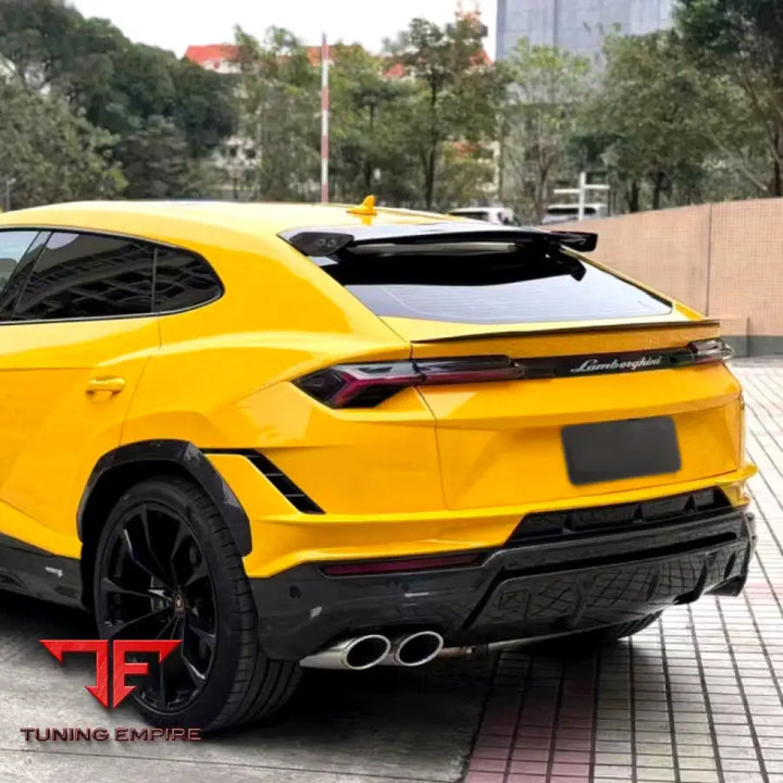 LAMBORGHINI URUS OEM STYLE CARBON FIBER PARTS
