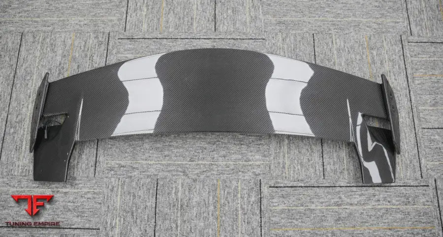 LAMBORGHINI URUS PERFORMANTE CARBON PARTS