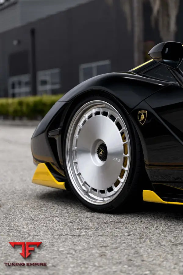 LAMBORGHINI URUS CENTENARIO WHEELS AND EXHAUST SYSTEM