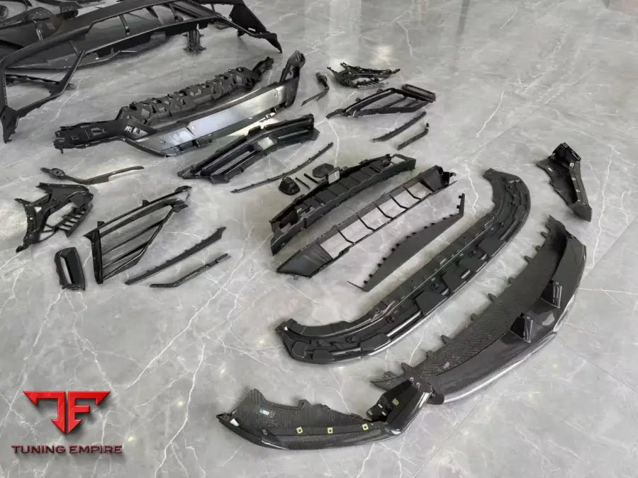LAMBORGHINI URUS CONVERT TO 2023+ URUS PERFORMANTE BODY KIT