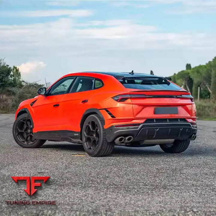 LAMBORGHINI URUS DRY CARBON FIBER BODY KIT PARTS