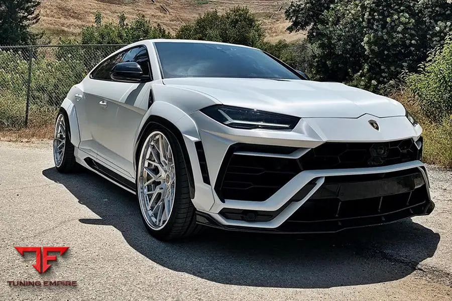 LAMBORGHINI URUS EVO R DRY CARBON BODY KIT