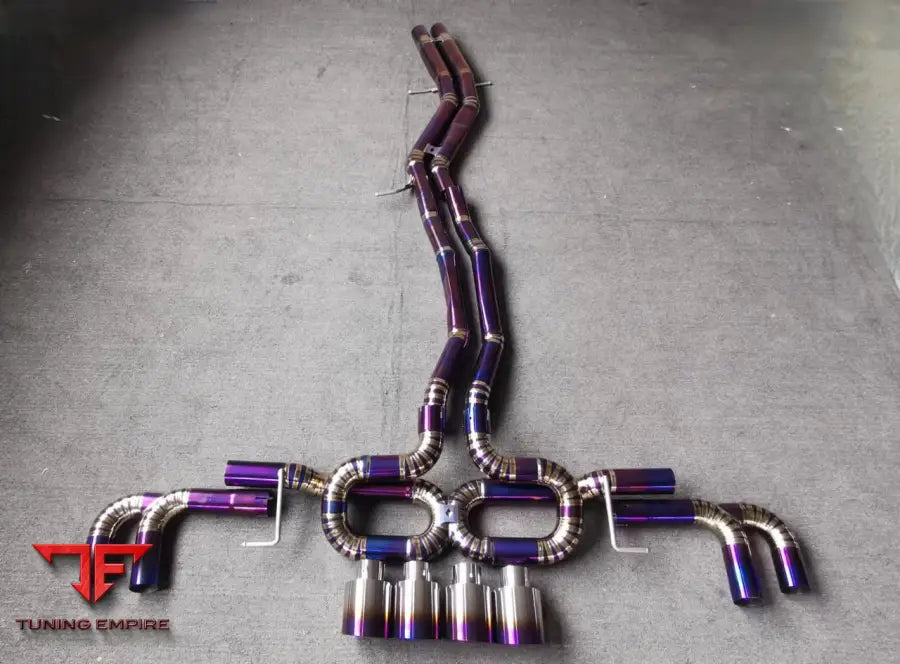 LAMBORGHINI URUS RACE EXHAUST WITH CATLESS DOWNPIPES