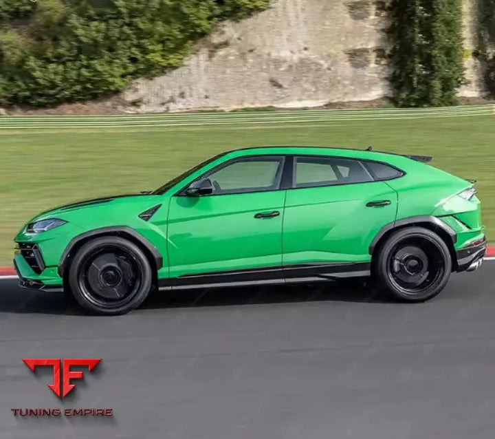 LAMBORGHINI URUS S CARBON FIBER AEROKIT