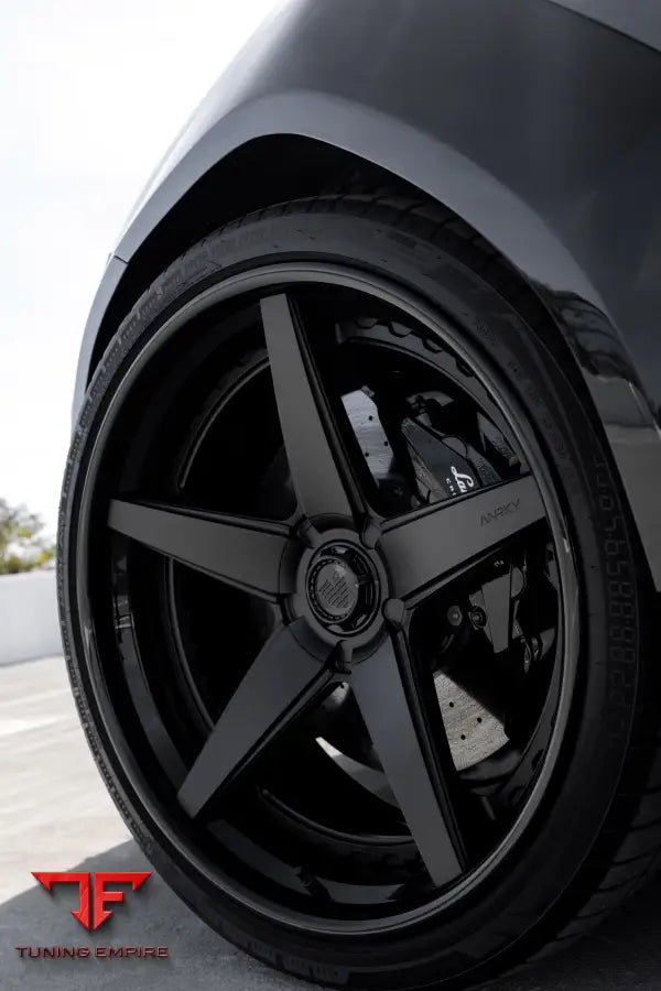 LAMBORGHINI URUS S FORGED WHEELS AND EXHAUST SYSTEM