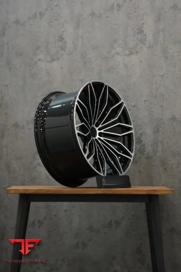 LAMBORGHINI URUS SE WHEELS