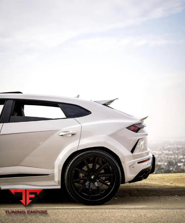 LAMBORGHINI URUS WIDEBODY