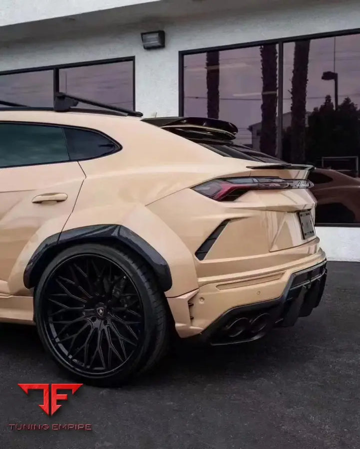 LAMBORGHINI URUS WIDEBODY KIT