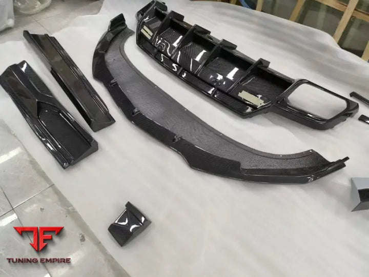 LAMBORGHINI URUS WIDEBODY KIT