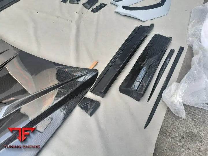 LAMBORGHINI URUS WIDEBODY KIT