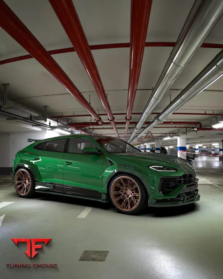 LAMBORGHINI URUS WIDEBODY WITH FORGED WHEELS