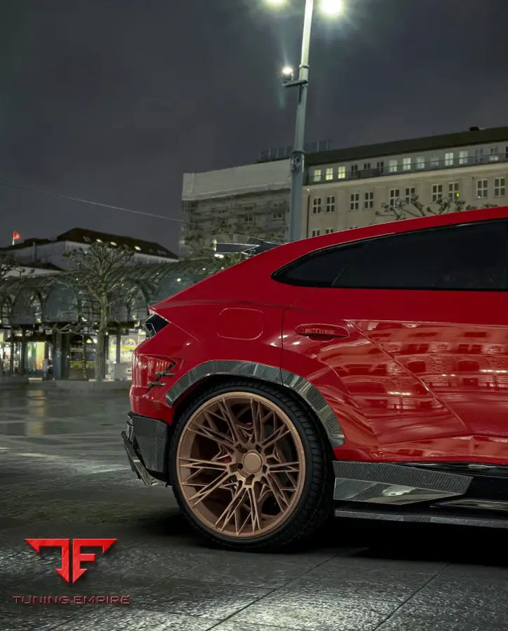LAMBORGHINI URUS WIDEBODY WITH FORGED WHEELS