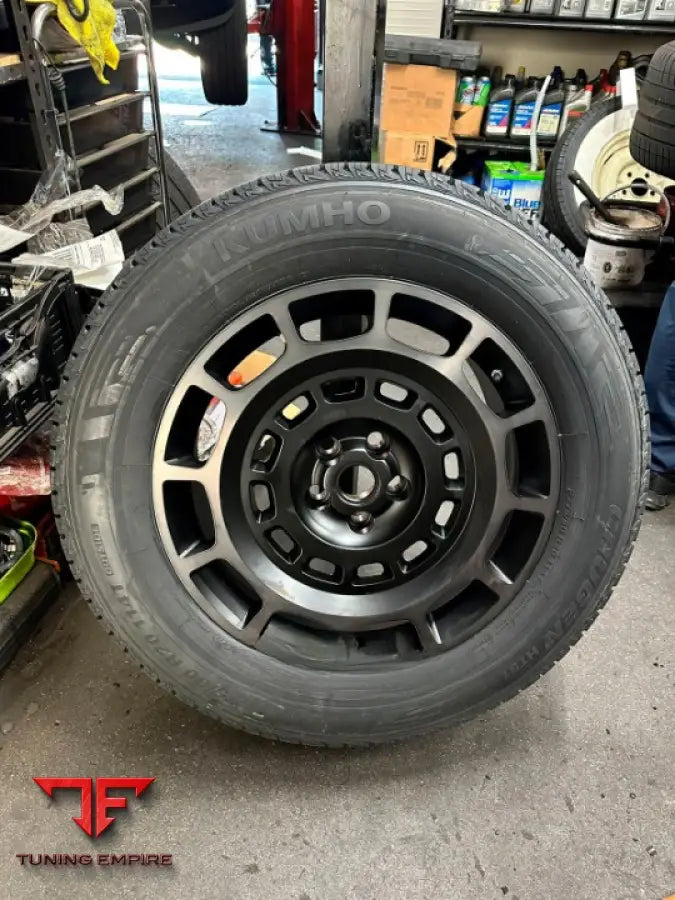 LAND ROVER DEFENDER 110 20 INCH FORGED WHEELS