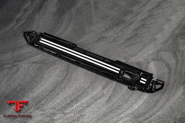 LAND ROVER DEFENDER 110 GRILLE WITH LED LIGHTBAR 2020Y