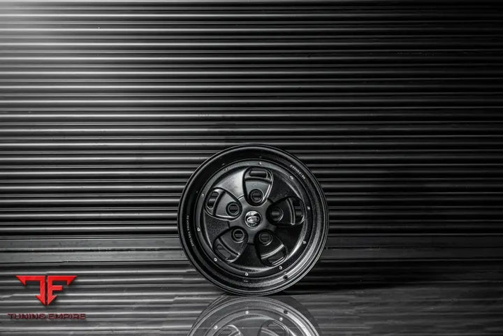 LAND ROVER DEFENDER 110 KAHN FORGED ALLOY WHEELS