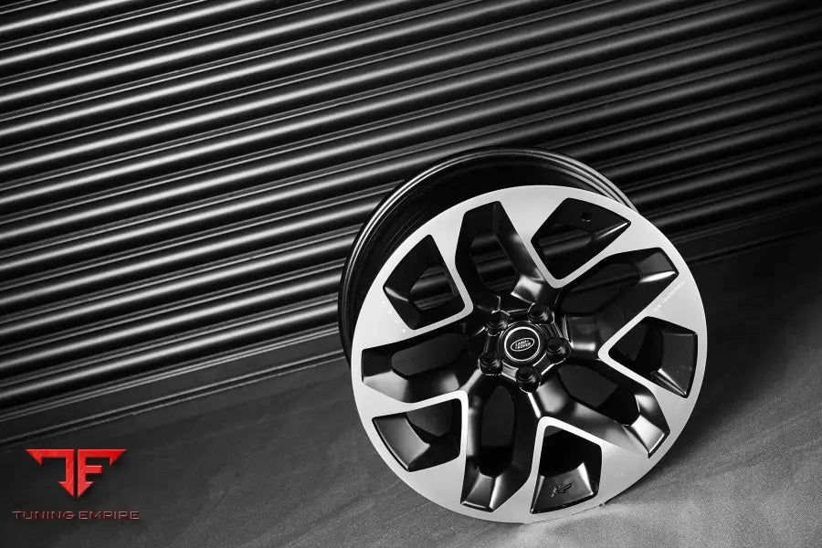 LAND ROVER DEFENDER 110 KAHN FORGED ALLOY WHEELS