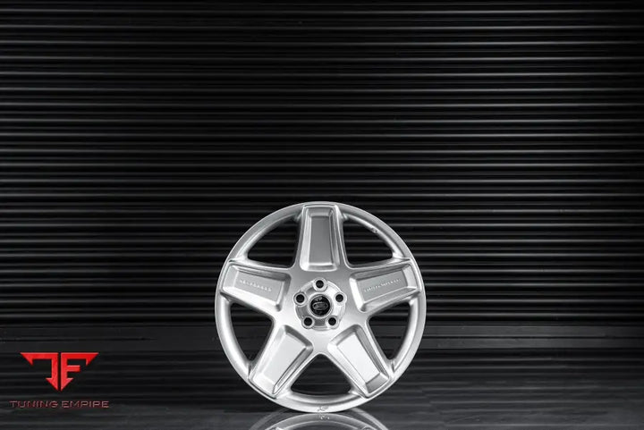 LAND ROVER DEFENDER 110 KAHN FORGED WHEELS