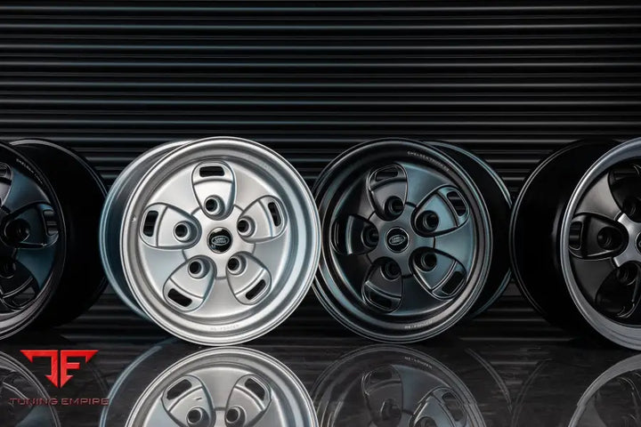 LAND ROVER DEFENDER 110 KAHN FORGED WHEELS