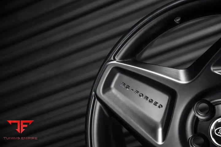 LAND ROVER DEFENDER 130 KAHN ALLOY WHEELS