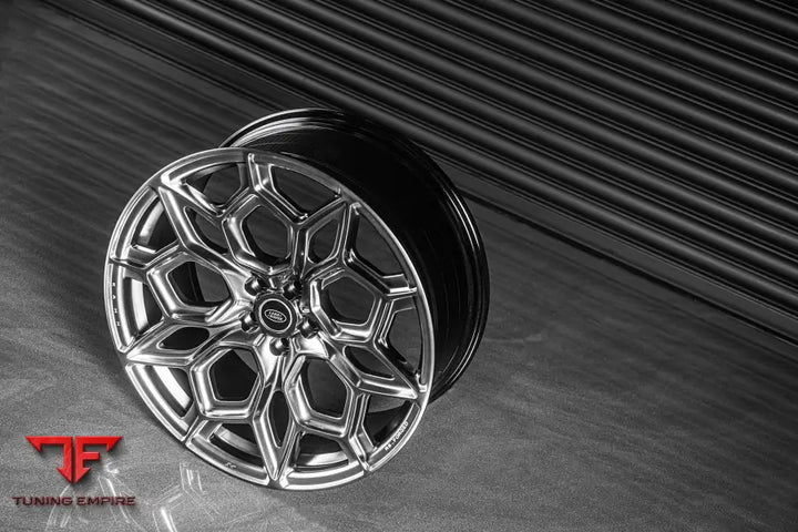 LAND ROVER DEFENDER 130 KAHN FORGED WHEELS