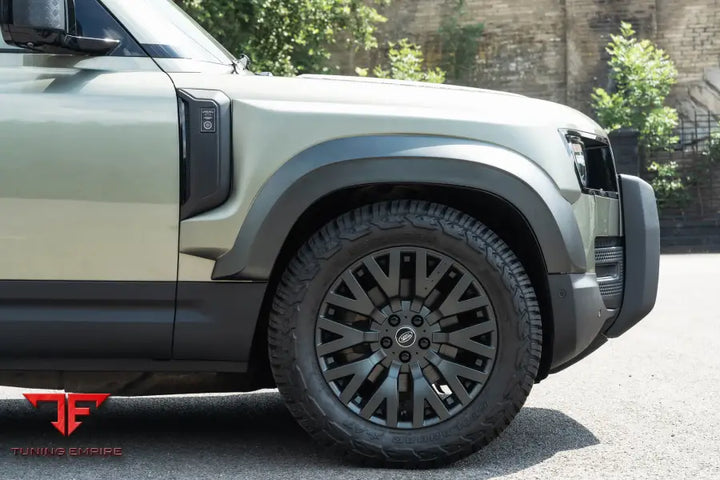LAND ROVER DEFENDER 130 KAHN WHEELS