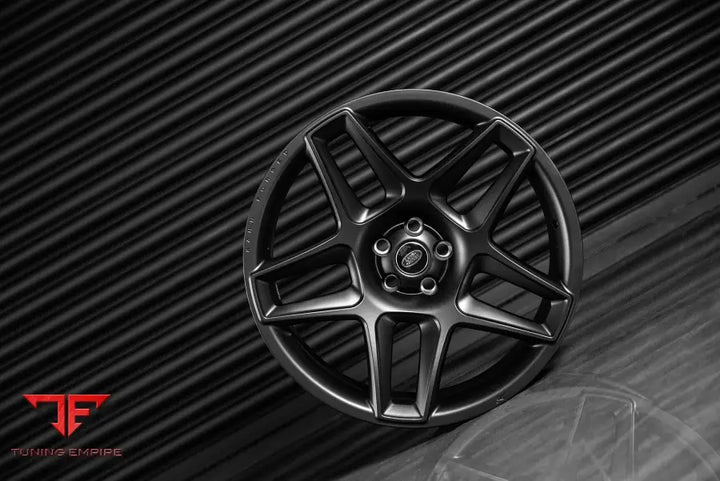 LAND ROVER DEFENDER KAHN FORGED ALLOY WHEELS