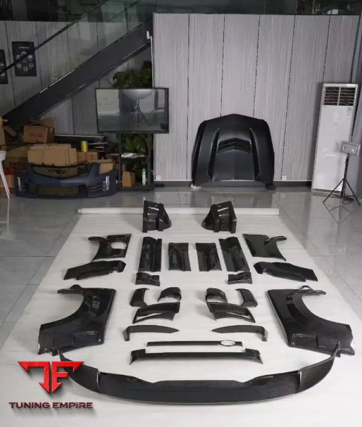 LAND ROVER DEFENDER L663 110 2019 + DRY CARBON BODY KIT