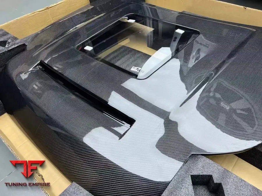 LAND ROVER DEFENDER L663 2020 + PLUMB CARBON HOOD