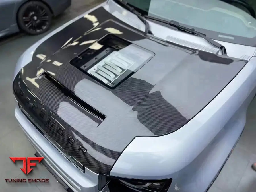 LAND ROVER DEFENDER L663 2020 + PLUMB CARBON HOOD