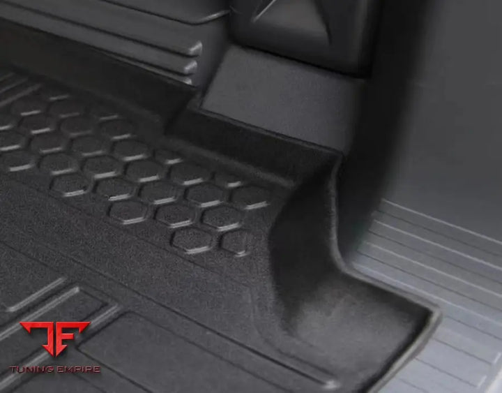 LAND ROVER DEFENDER RUBBER WATERPROOF TRUNK MAT