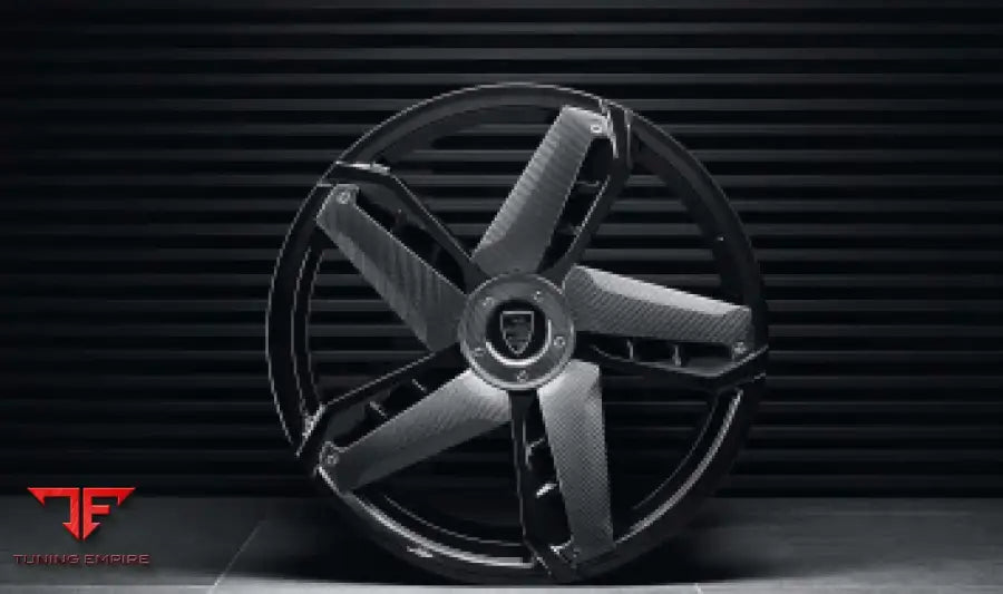 LARTE CORVETTE STINGRAYS C8 BODY KIT