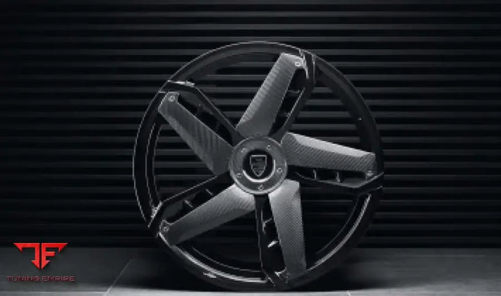 LARTE CORVETTE STINGRAYS C8 BODY KIT