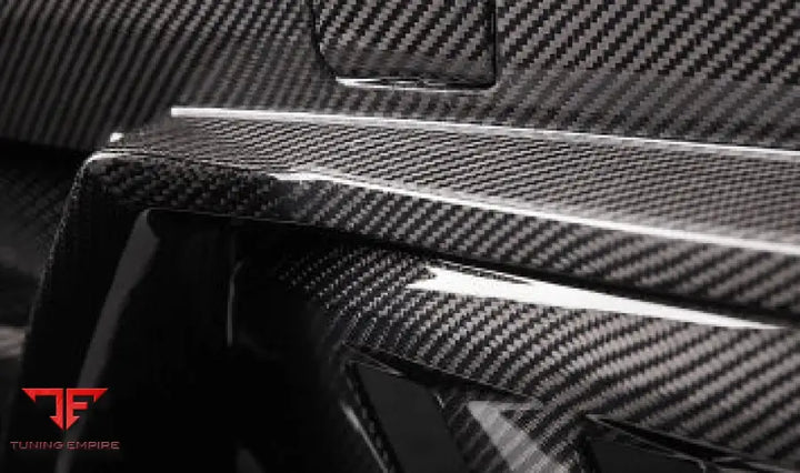 LARTE CORVETTE STINGRAYS C8 BODY KIT