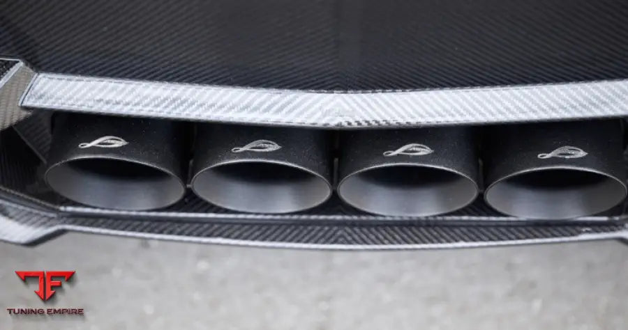 LARTE CORVETTE STINGRAYS C8 BODY KIT