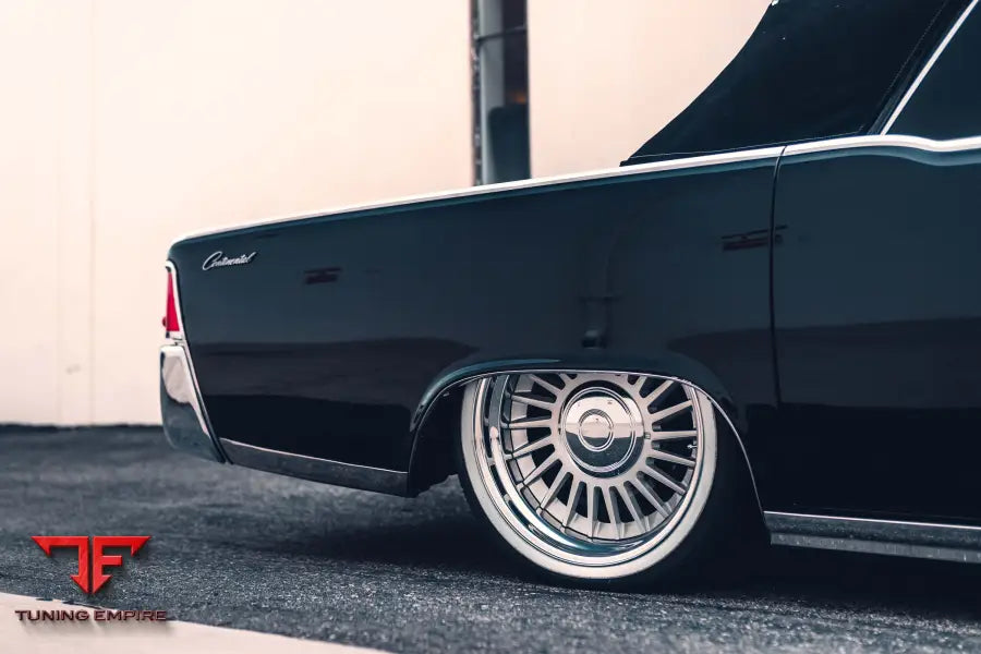 LINCOLN CONTINENTAL FORGED WHEELS AND EXHAUST SYSTEM