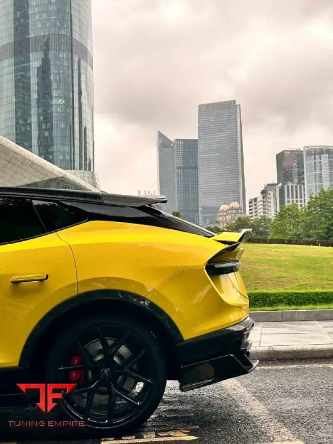 LOTUS ELETRE 2024 + DRY CARBON BODY KIT