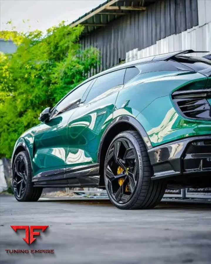 LOTUS ELETRE CARBON FIBER PARTS