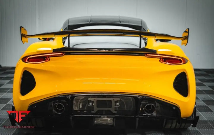 LOTUS EMIRA CARBON BODY KIT