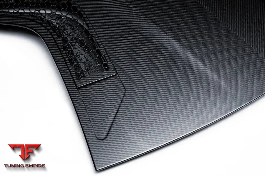 LOTUS EMIRA CARBON FIBER PARTS