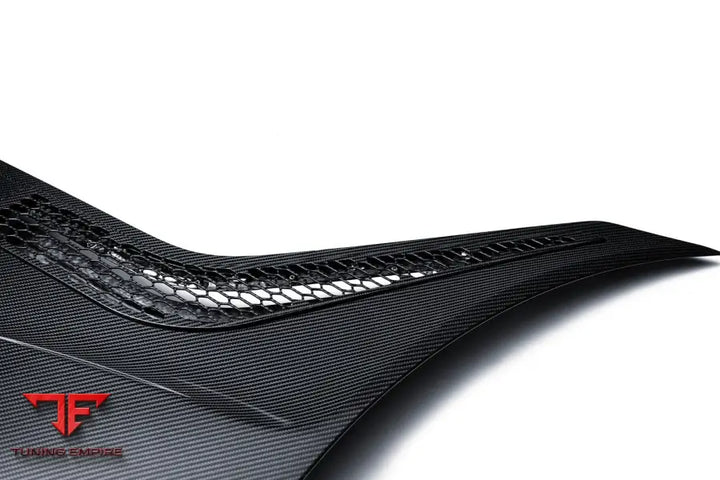 LOTUS EMIRA CARBON FIBER PARTS