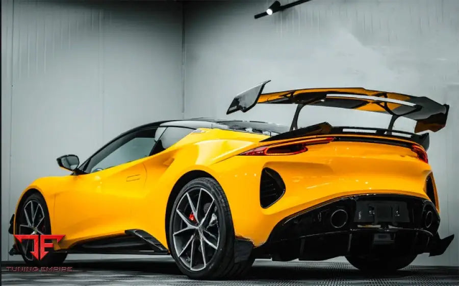 LOTUS EMIRA RACING STYLE DRY CARBON REAR SPOILER