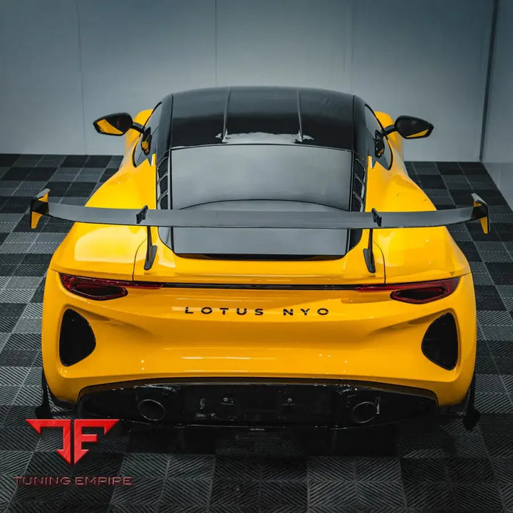 LOTUS EMIRA RAZOR CARBON FIBER BODY KIT