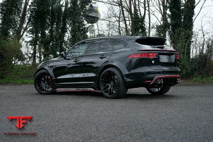 LUMMA DESIGN JAGUAR F-PACE SVR