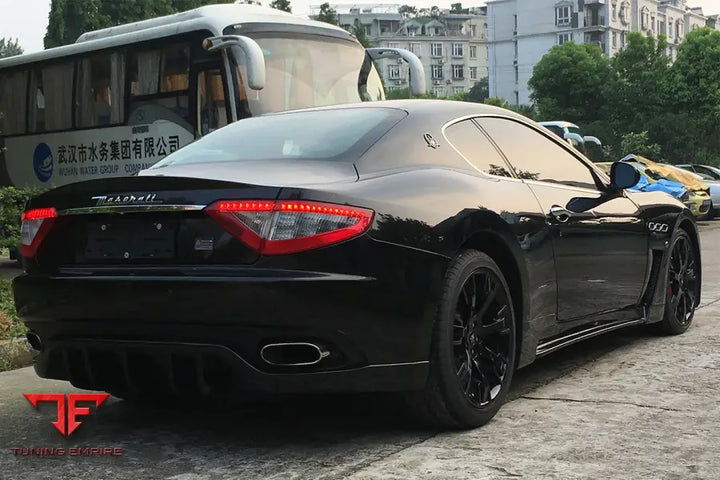 MASERATI GRANTURISMO MC STYLE SIDE SKIRTS