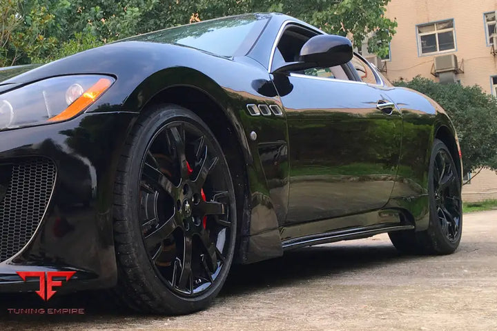 MASERATI GRANTURISMO MC STYLE SIDE SKIRTS