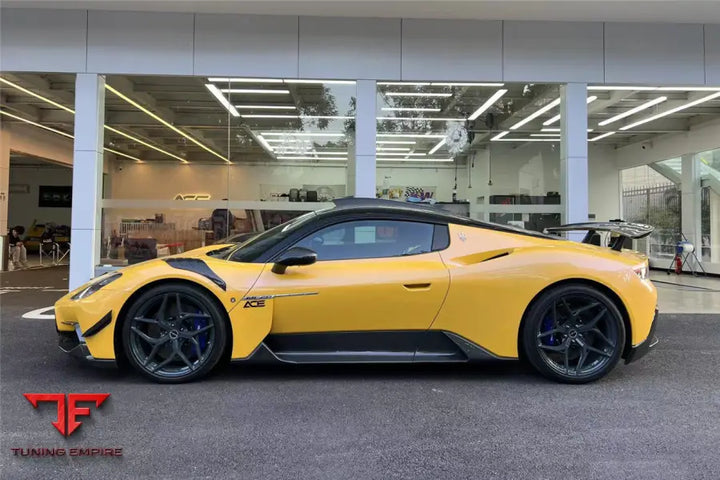 MASERATI MC20 SVD STYLE DRY CARBON FIBER FRONT FENDER PATCH